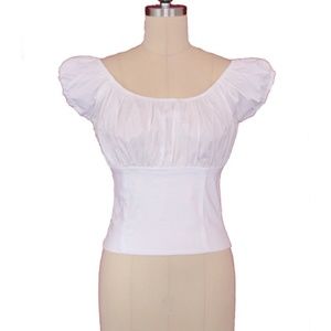 Doll me up peasant top nwot